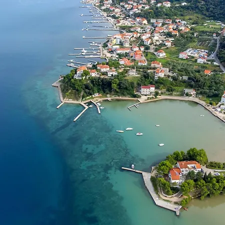 Apartmán With Parking Space - Donja, Rab - 17826 *